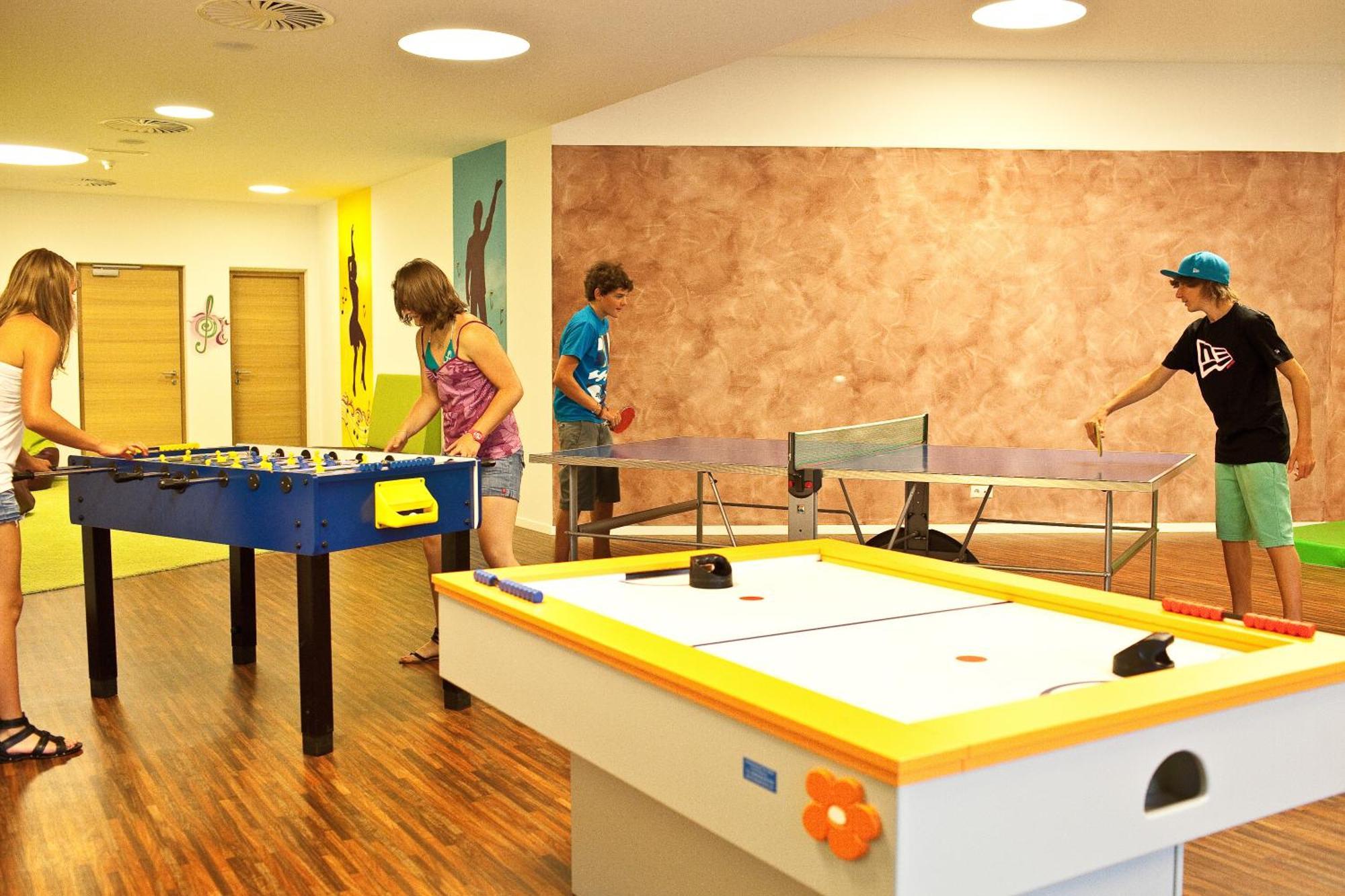 Hotel Gruener Baum Bressanone Luaran gambar