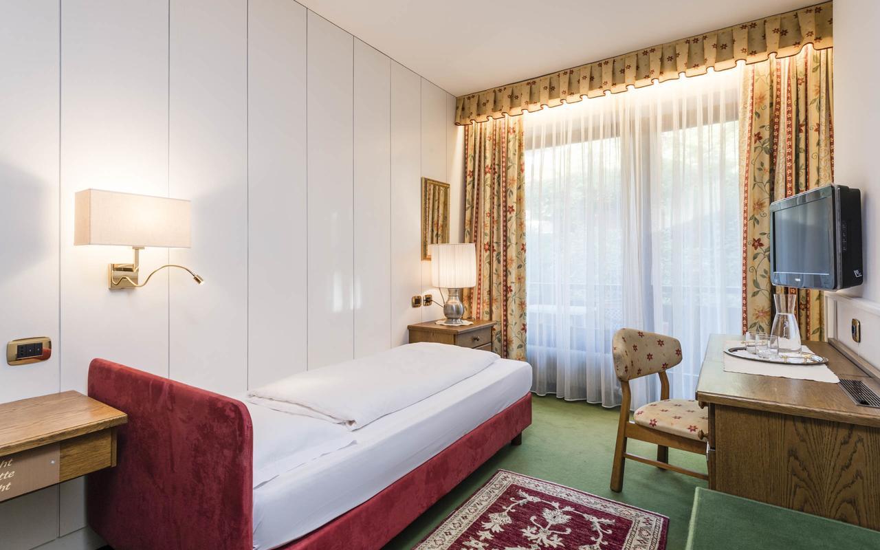 Hotel Gruener Baum Bressanone Luaran gambar